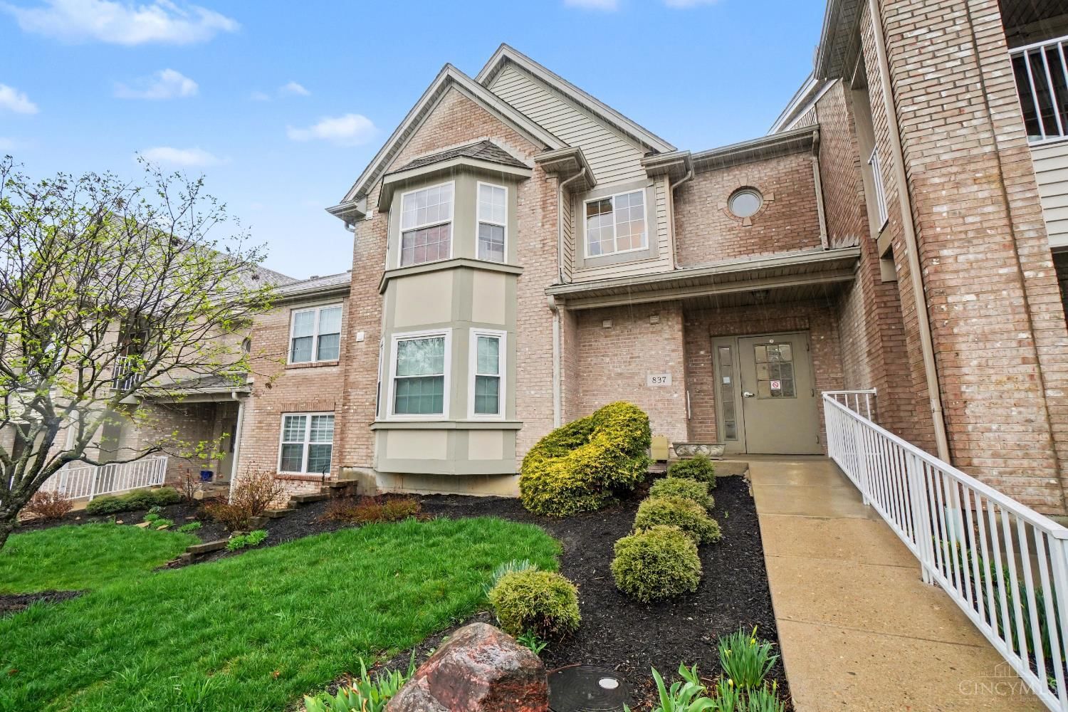 837 Neeb Road, Delhi Twp, OH 45233