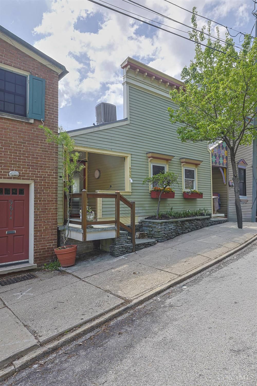 959 Hill Street, Cincinnati, OH 45202