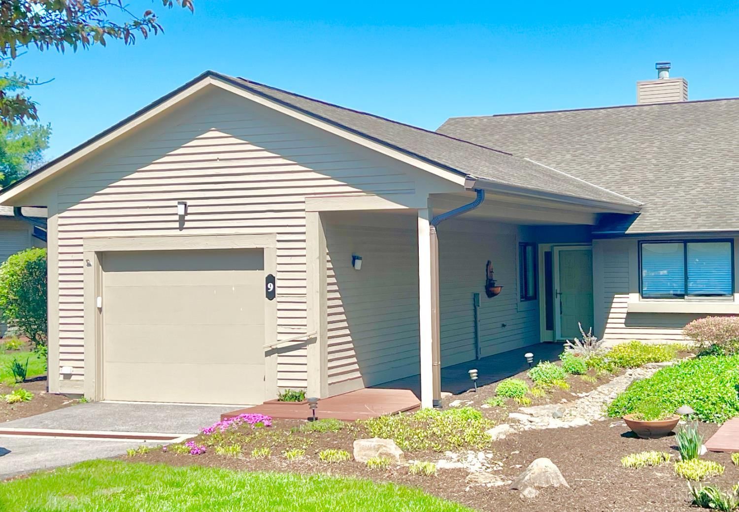9 White Water Way, Milford, OH 45150
