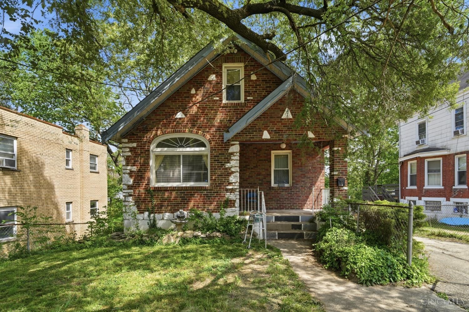718 Trenton Avenue, Cincinnati, OH 45205