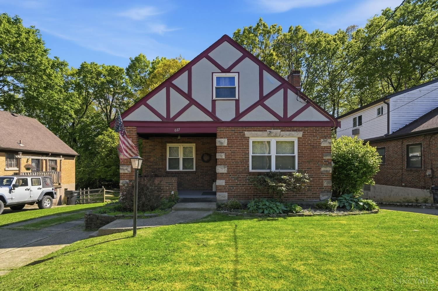 Photo of 667 Overlook Avenue
