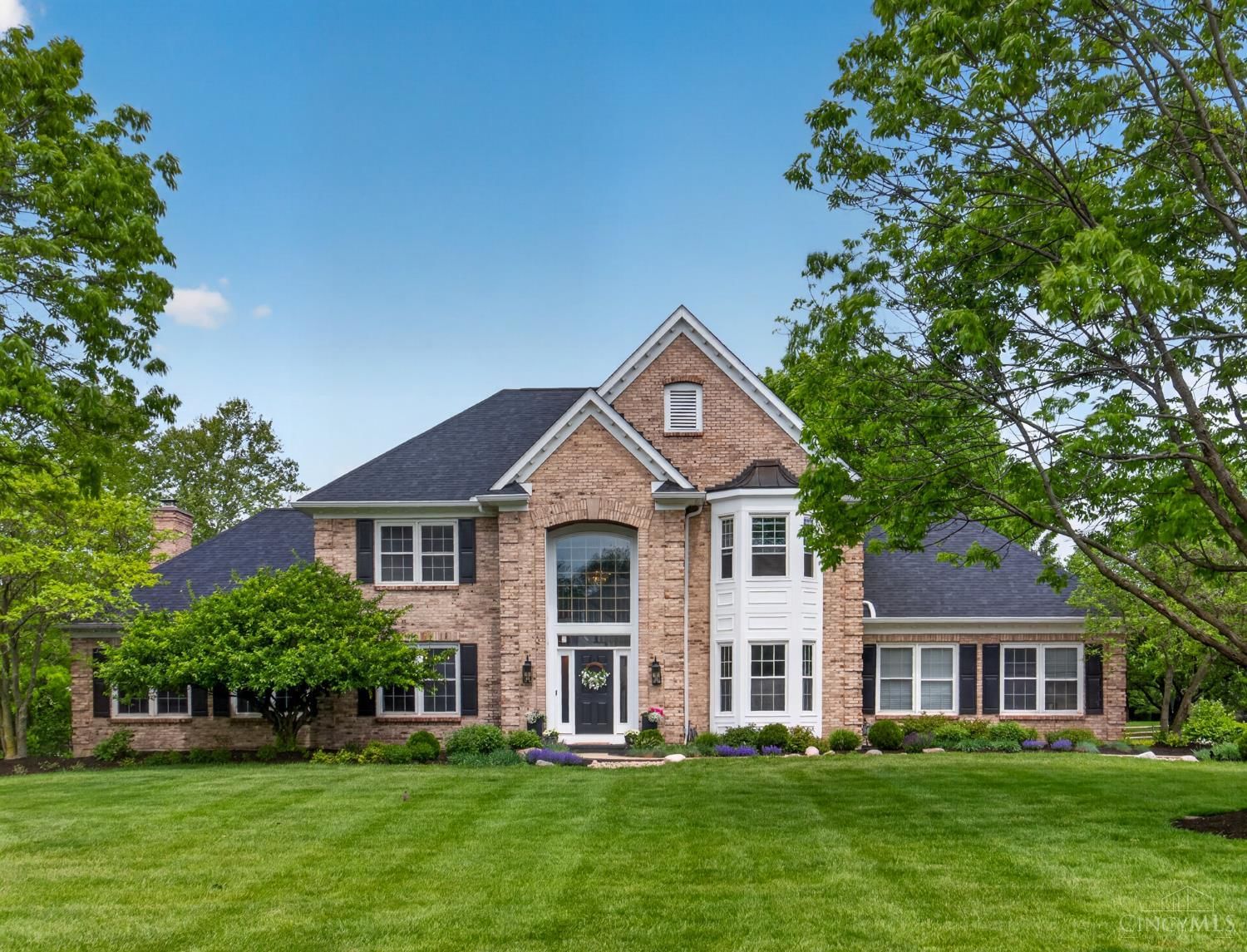 5090 Rollman Estates Drive, Amberley, OH 45236