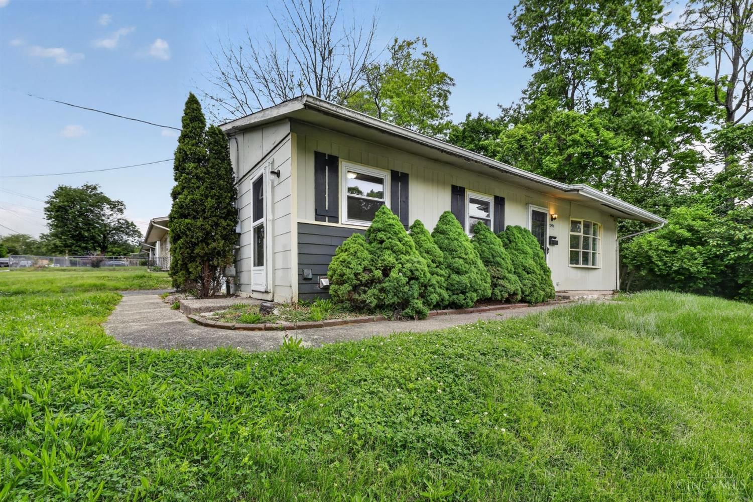 Photo of 2584 Wenning Road