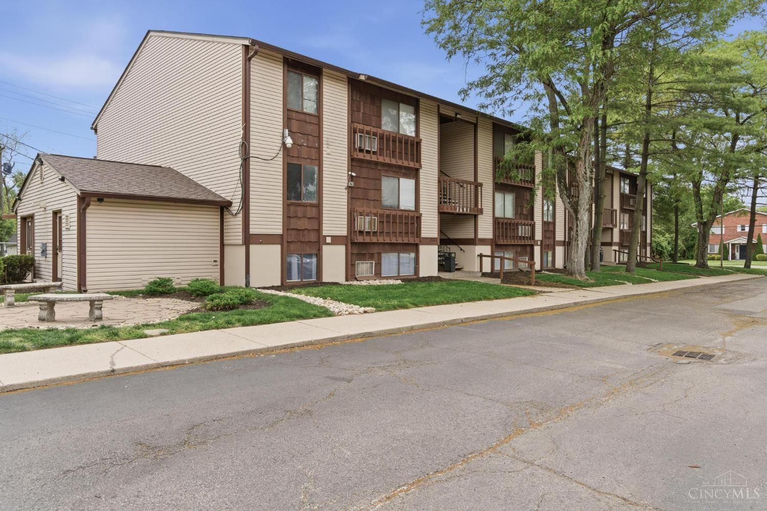 Photo of 1631 Jackson Lane