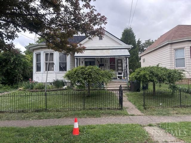 Photo of 616 Mclaren Avenue