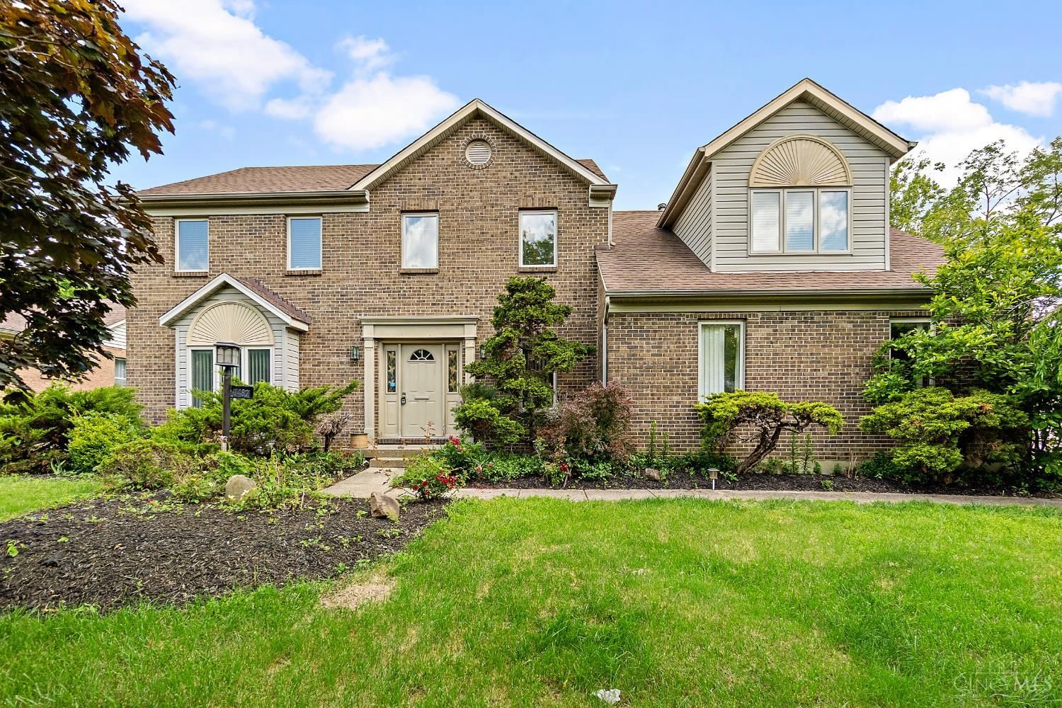 1482 Waycross Road, Forest Park, OH 45240
