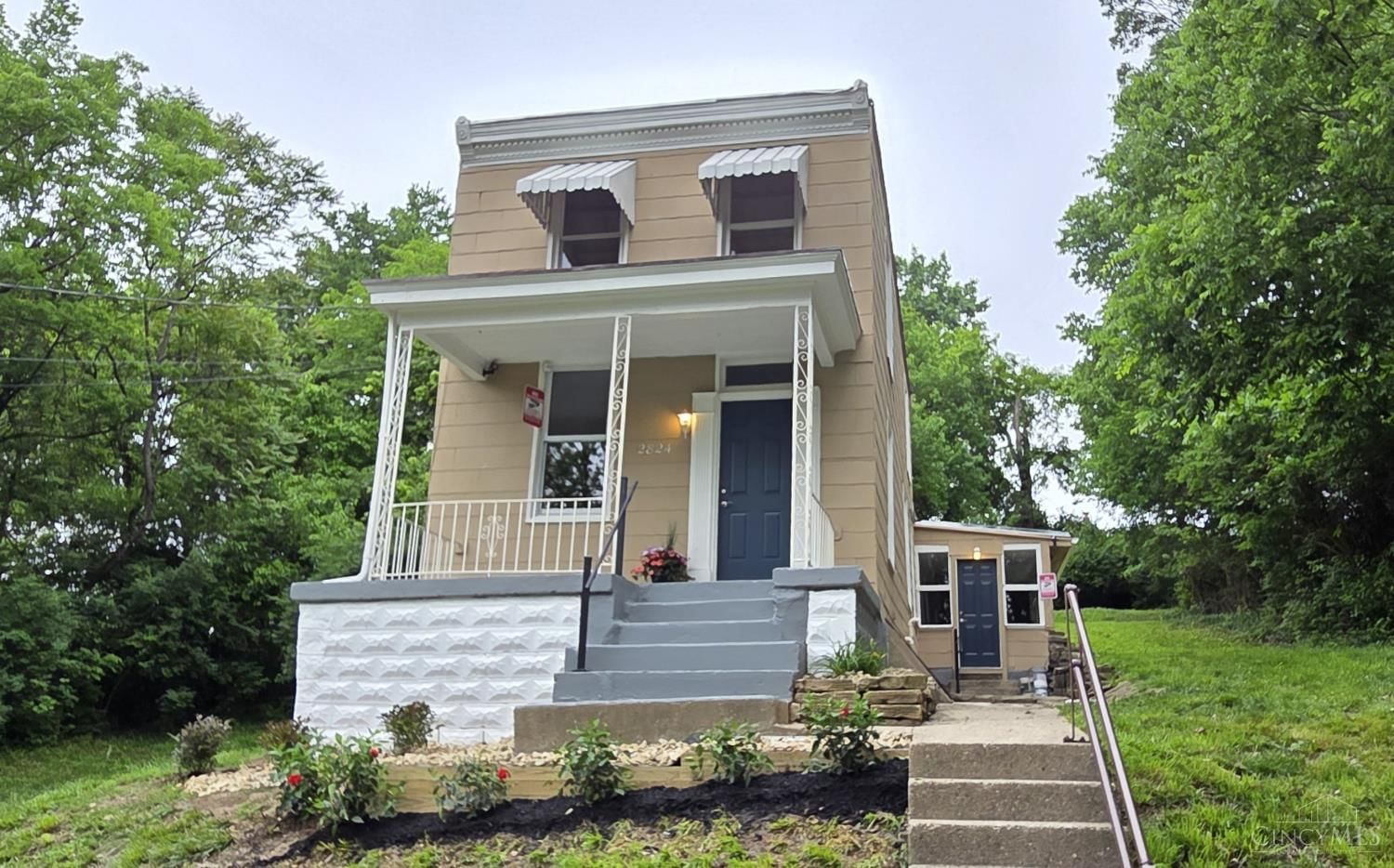 Photo of 2824 Sterrett Avenue