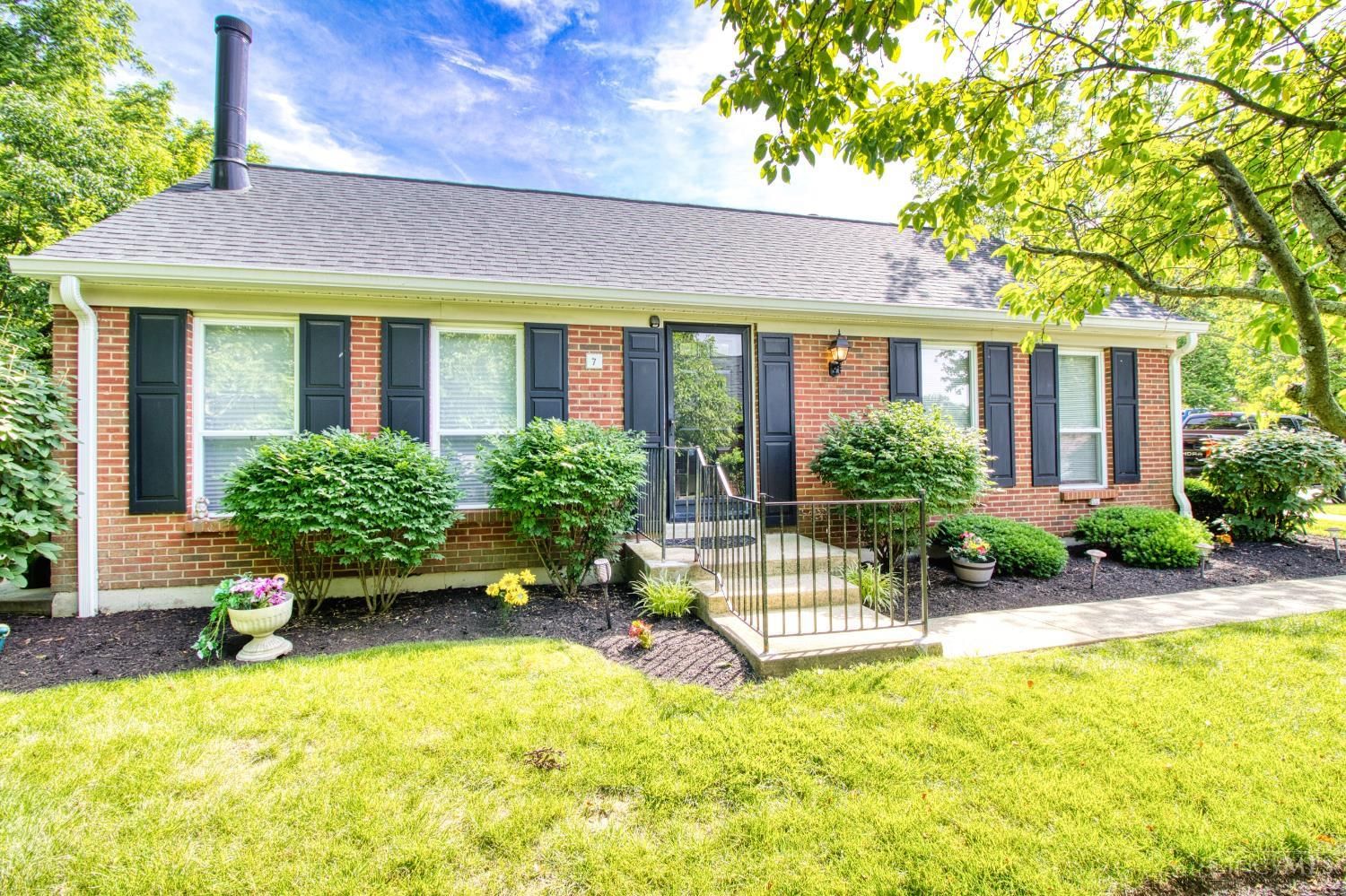 6355 Corbly Road, Cincinnati, OH 45230