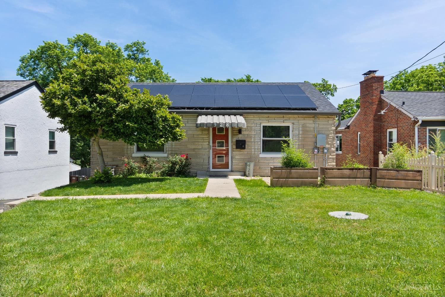 928 Oak Avenue, Wyoming, OH 45215