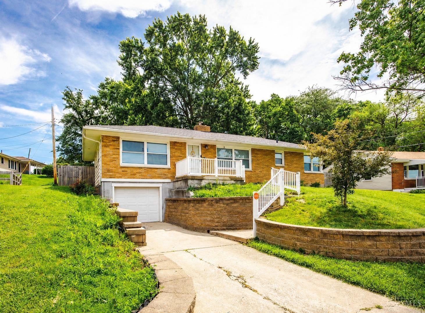 Photo of 1210 Clovernook Drive