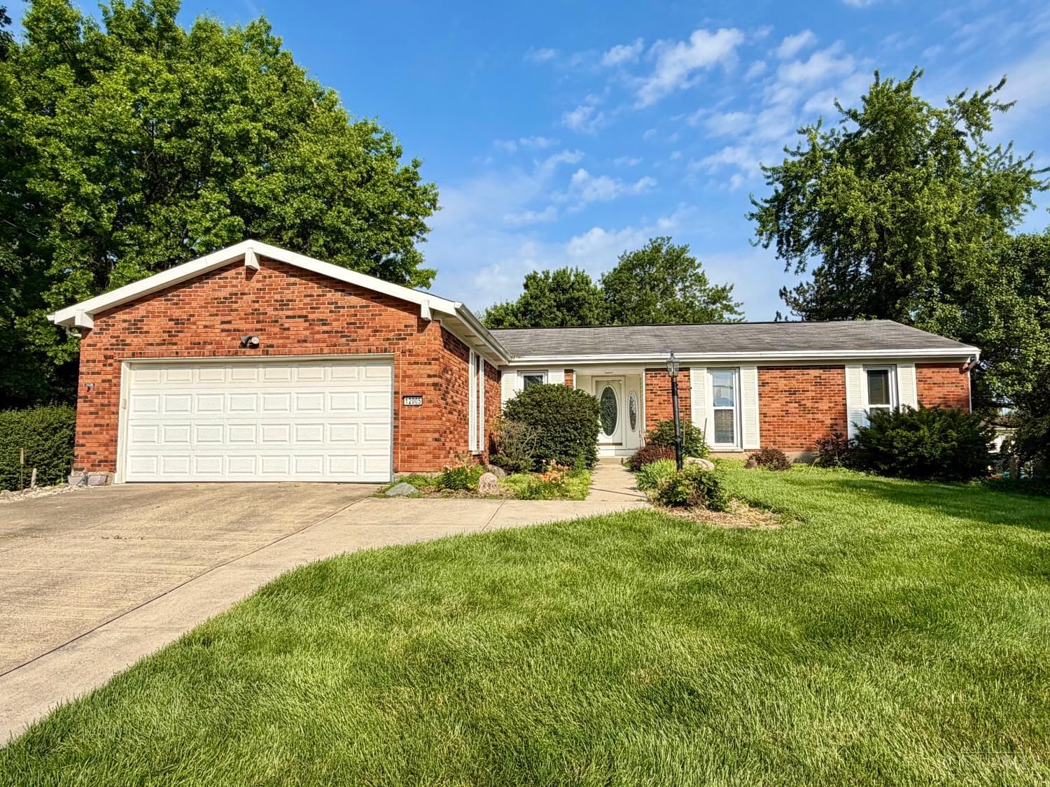12005 Elkridge Drive, Springdale, OH 45240