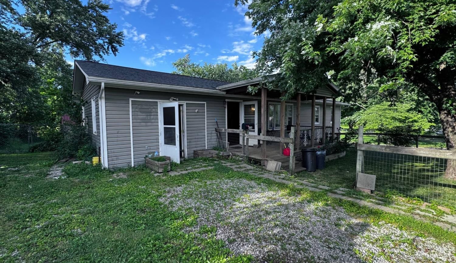 Photo of 608 Poplar Street