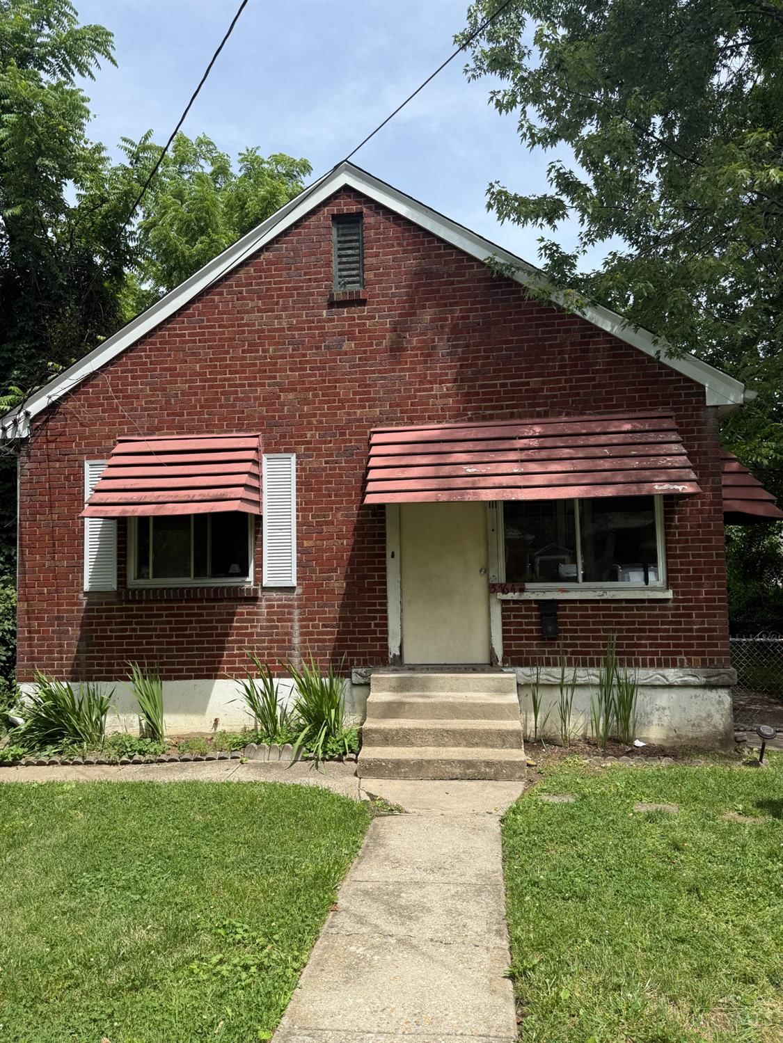 5764 Kenneth Avenue, Cincinnati, OH 45224