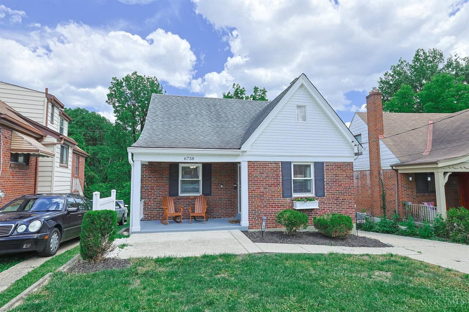 6738 Hampton Drive, Silverton, OH 45236