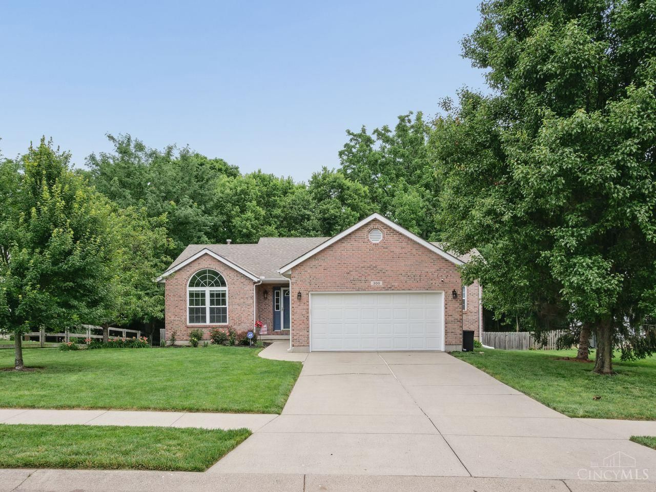 300 Sackett Drive, Monroe, OH 45050