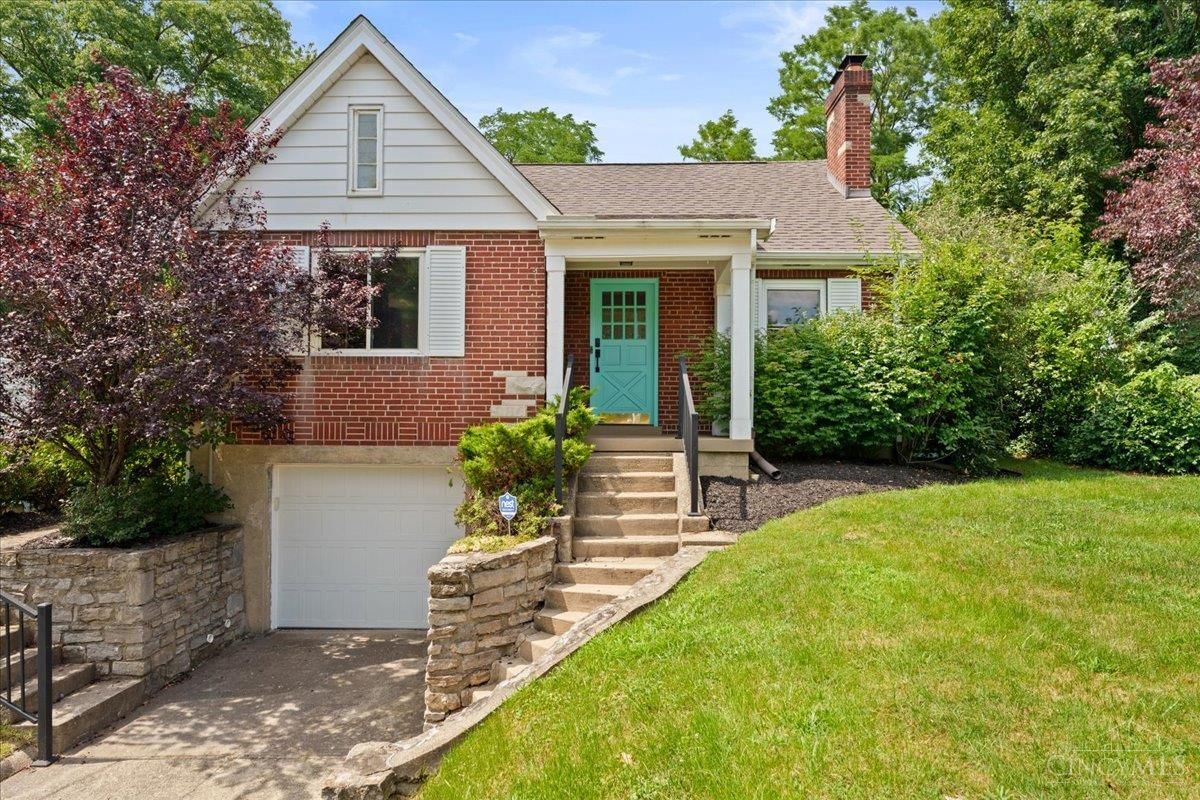 2304 Galbraith Road, Reading, OH 45237