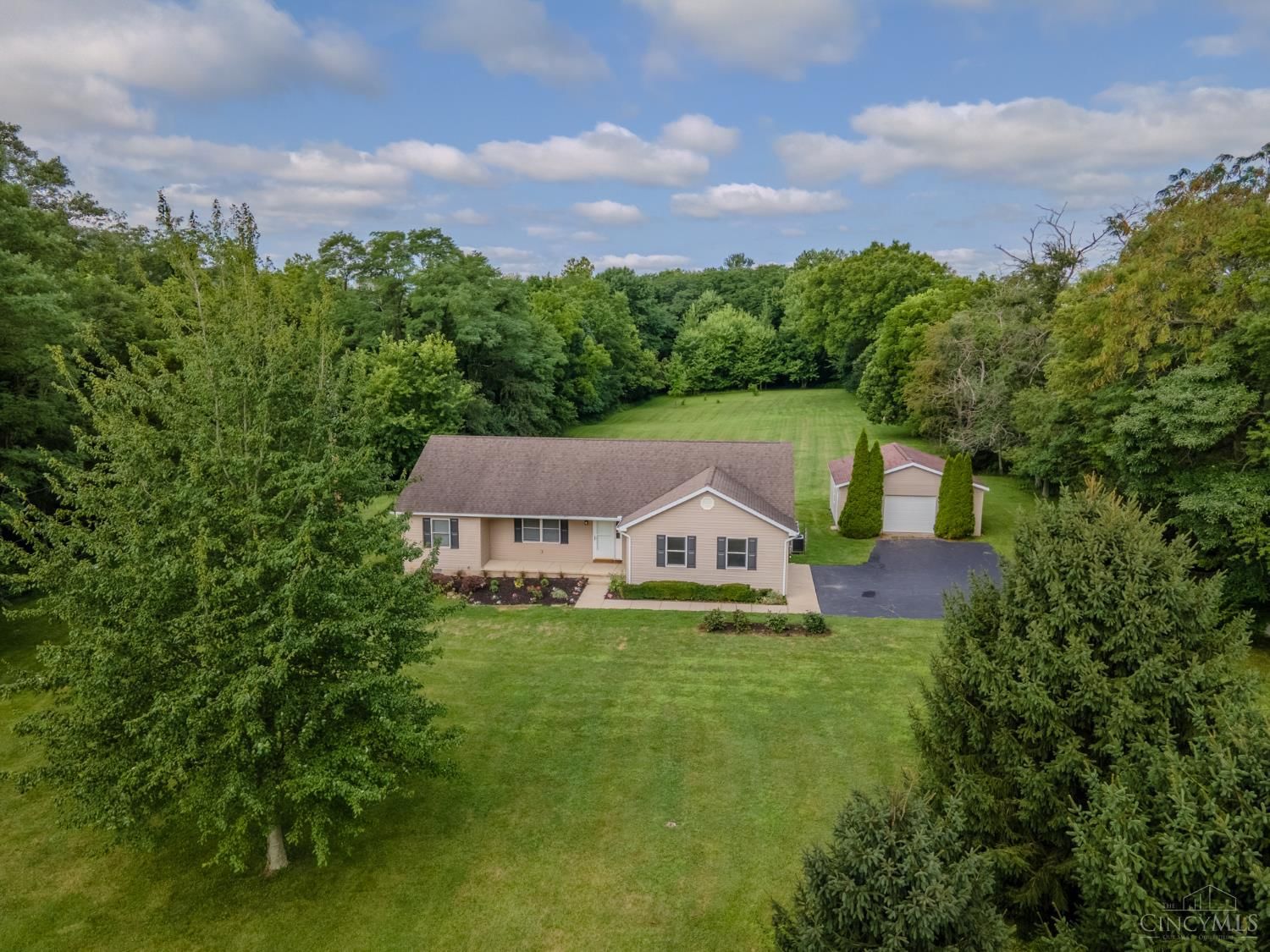 Photo of 9989 Wolfe Road