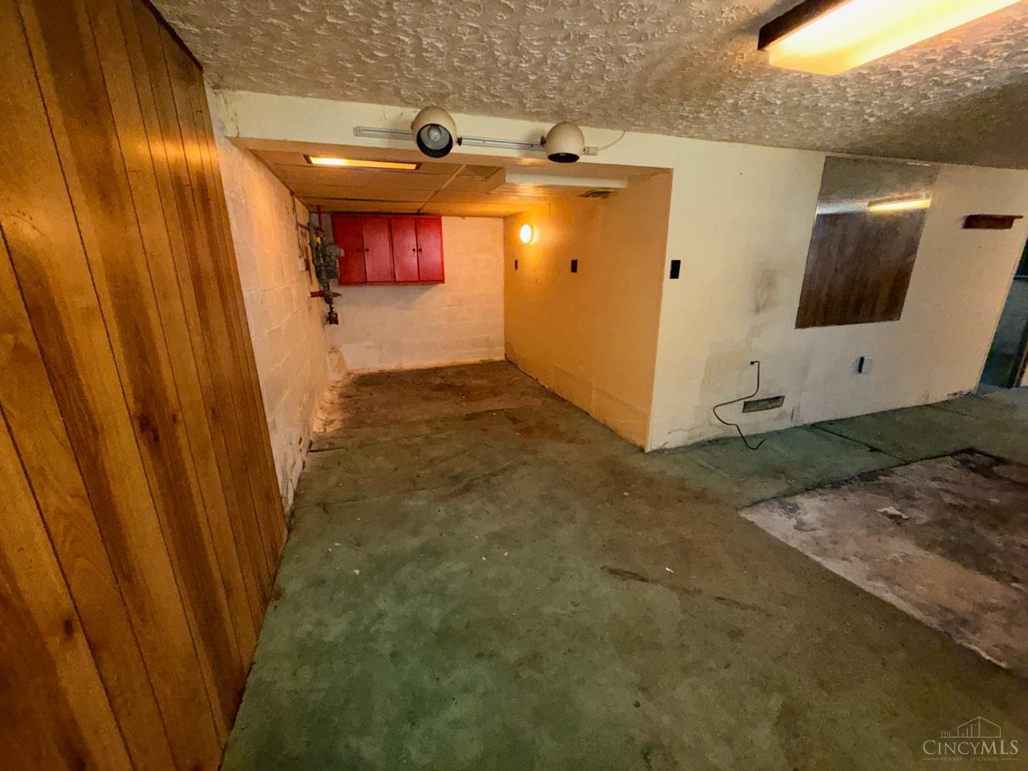 3815 Carlton Avenue, Fairfax, OH 45227