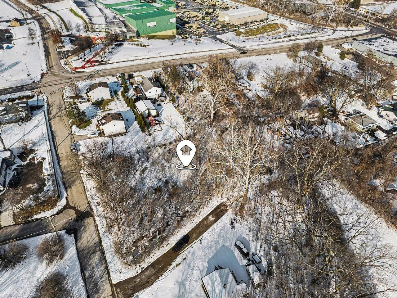 Leslie Avenue, Woodlawn, OH 45215