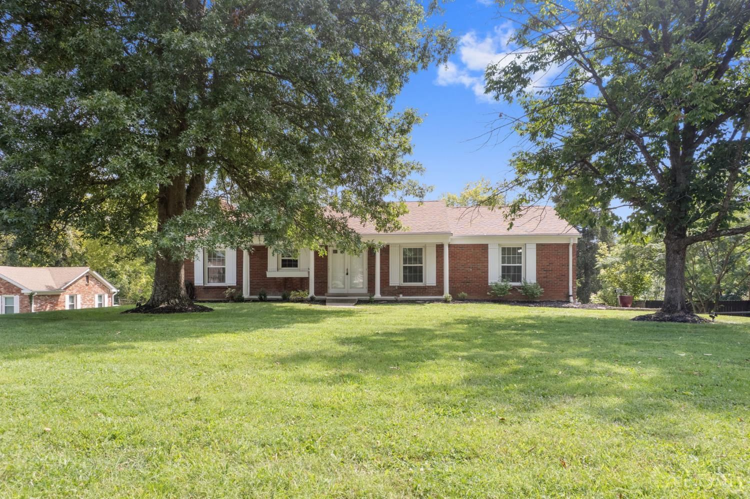 5818 Kenwood Road, Madeira, OH 45243