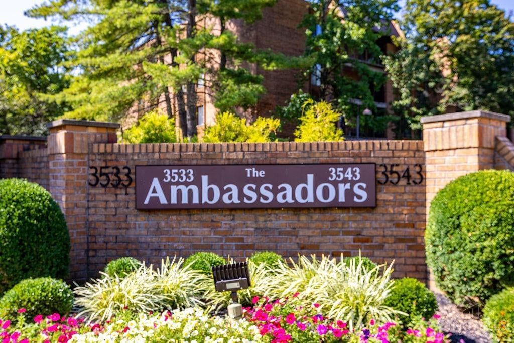 3533 Amberacres Drive, Cincinnati, OH 45237