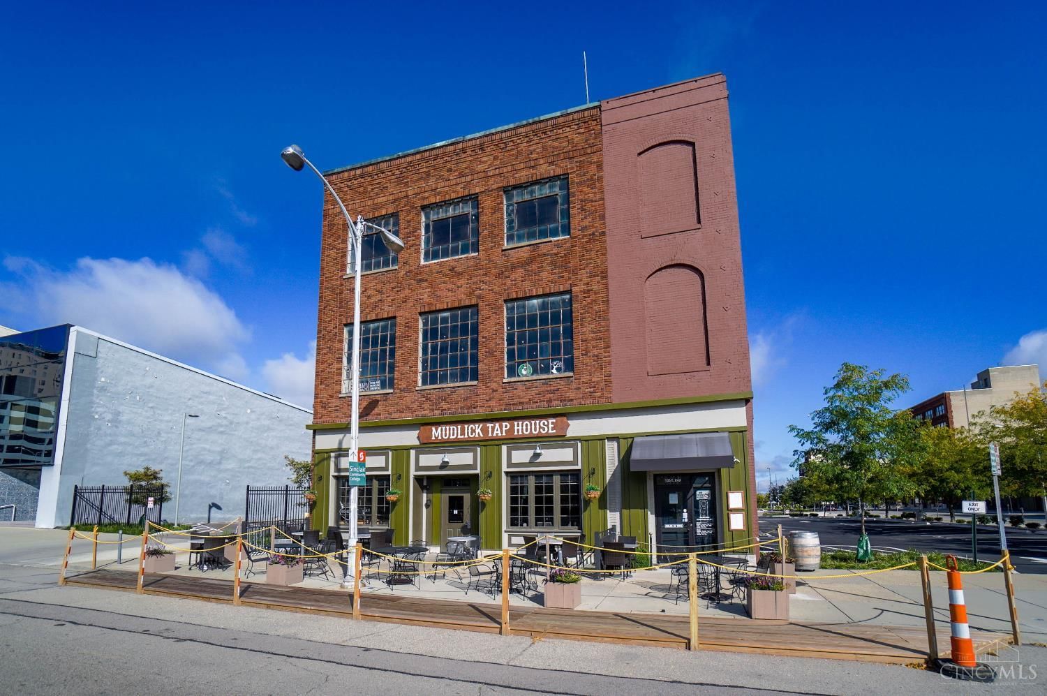 135 Second Street, Dayton, OH 45402
