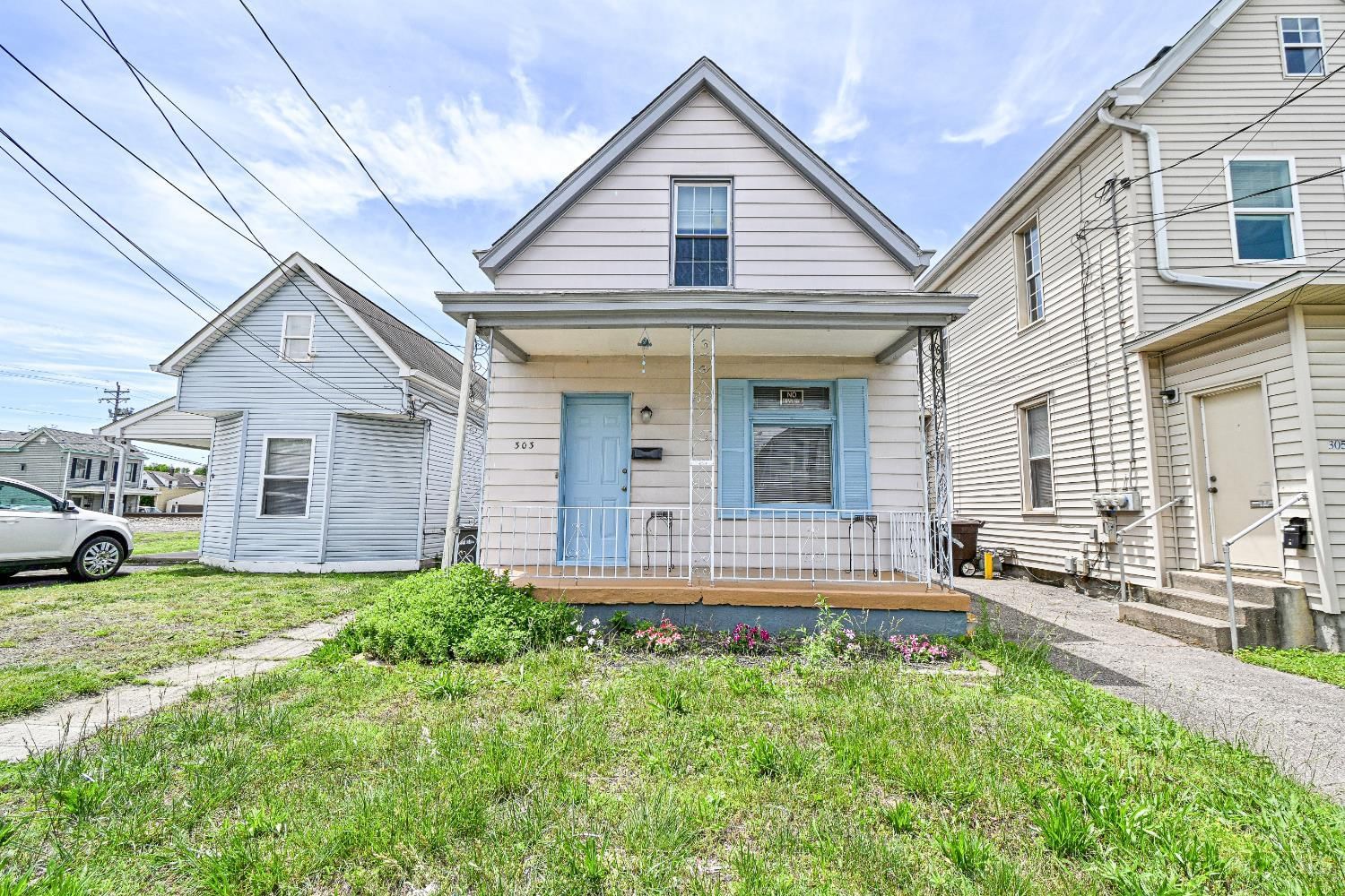 303 Walnut Street, Elmwood Place, OH 45216
