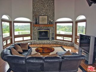 ALTARIDGE photo 3