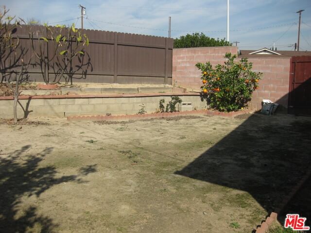 HOLLY OAK photo 12