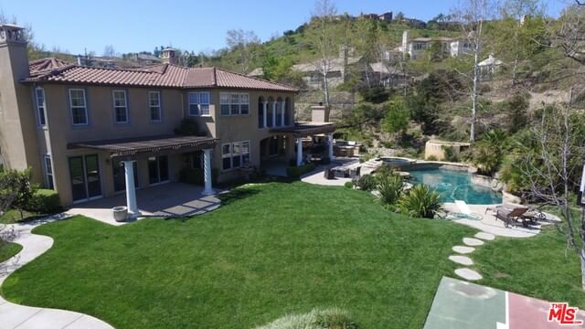 MONT CALABASAS photo 42