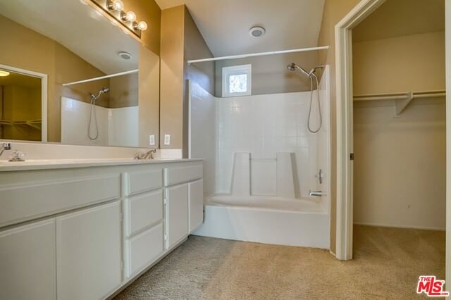 EDGECLIFF photo 33