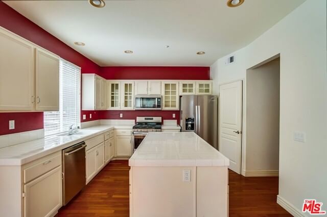 EDGECLIFF photo 9