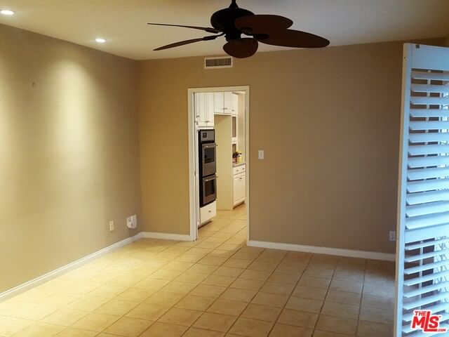 FULLBRIGHT photo 8