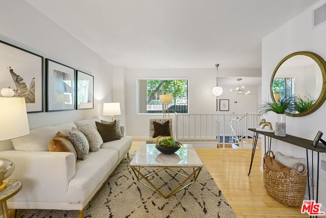Villa photo 3