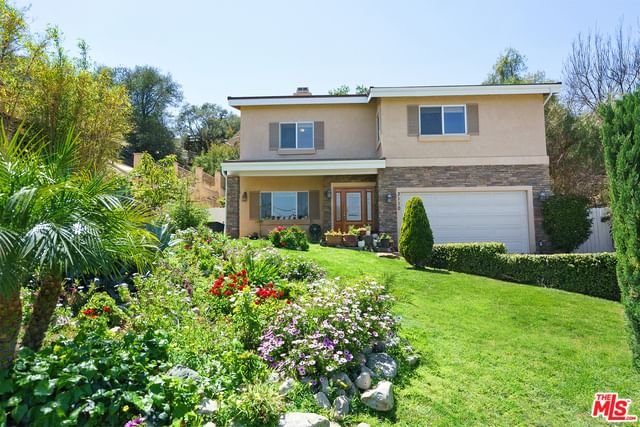 3110 Foothill Dr