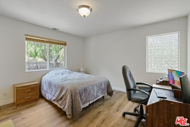 Foothill photo 25