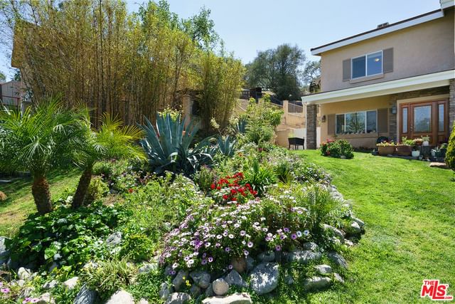 Foothill photo 32