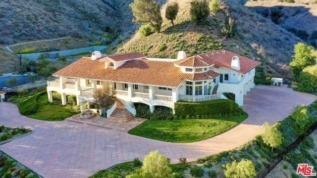 Mulholland photo 9