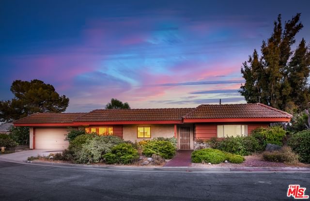 398 Montechico Dr