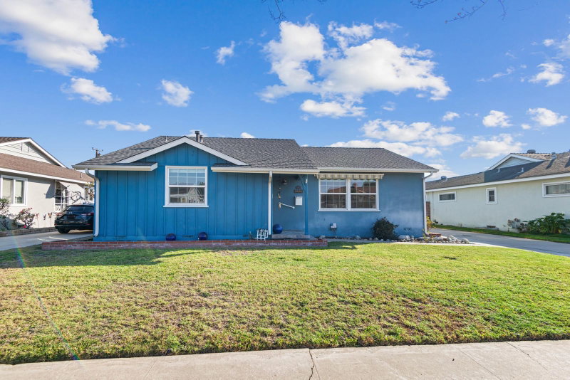 12622 Woodland LN