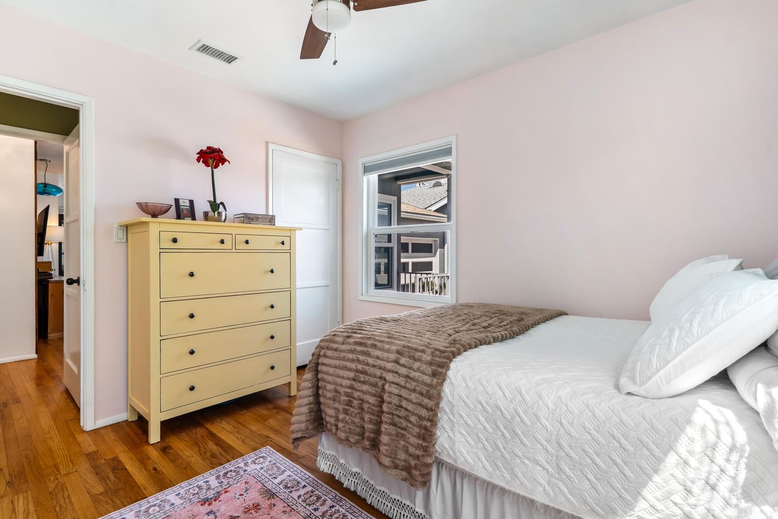 Graywood photo 30
