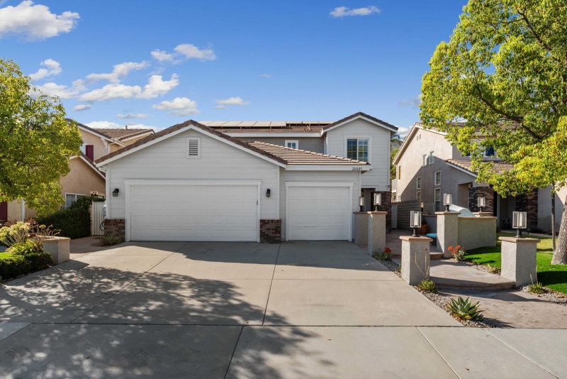 26089 Salinger LN