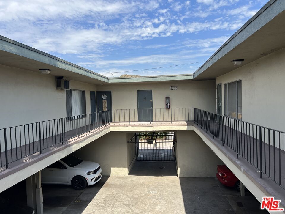 SUNLAND photo 4