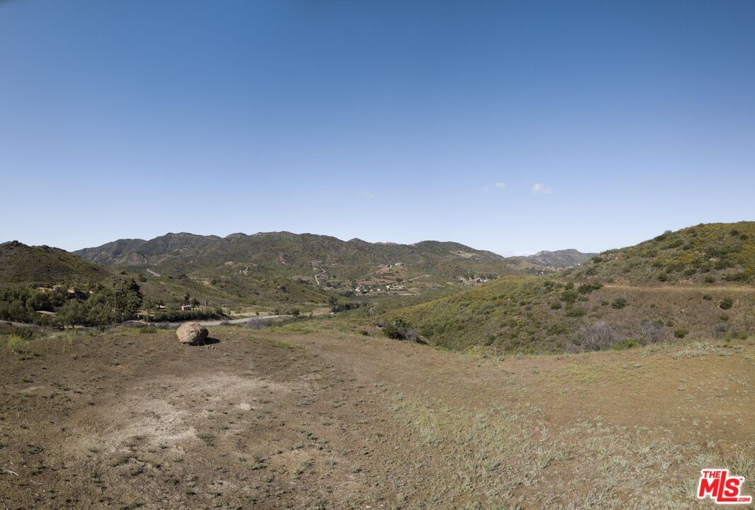 Decker Canyon photo 13