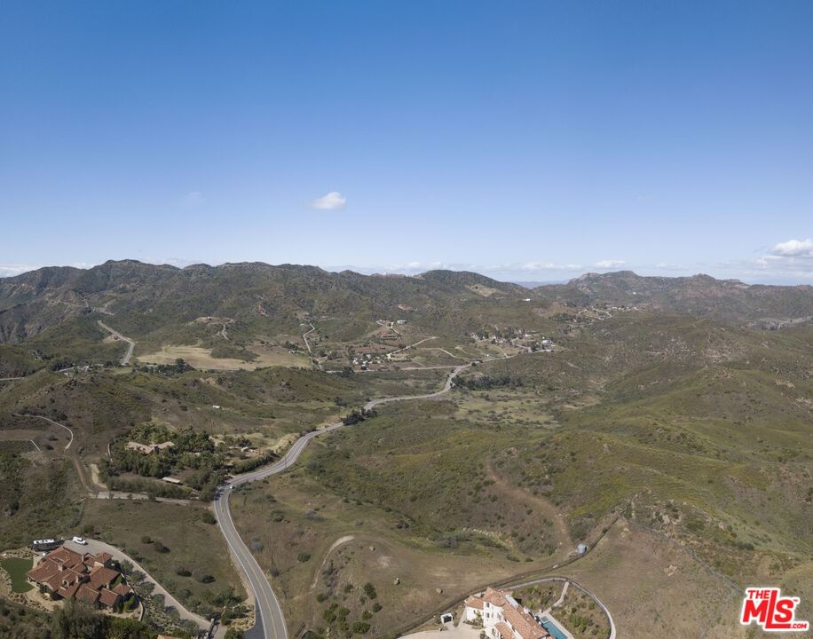 Decker Canyon photo 15