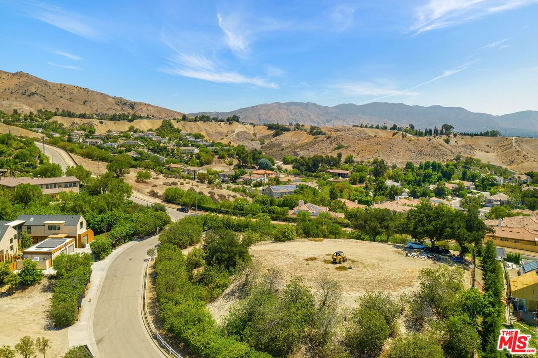 Knoll Hill photo 7