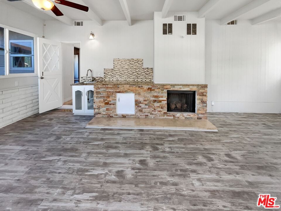 Western photo 16