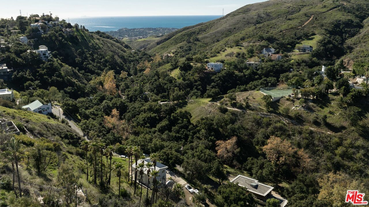 Latigo Canyon photo 17