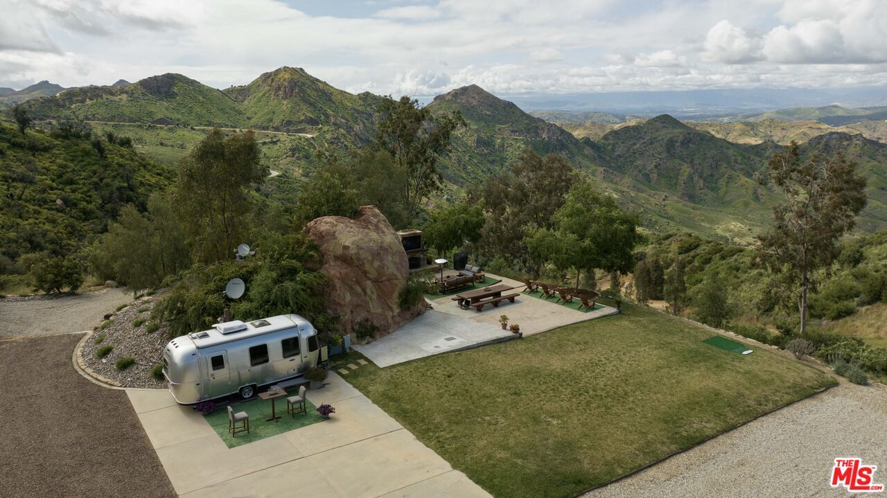 Mulholland photo 10