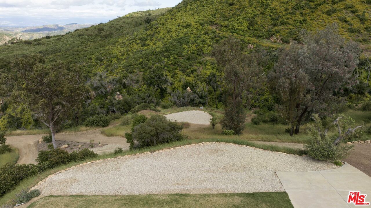 Mulholland photo 14